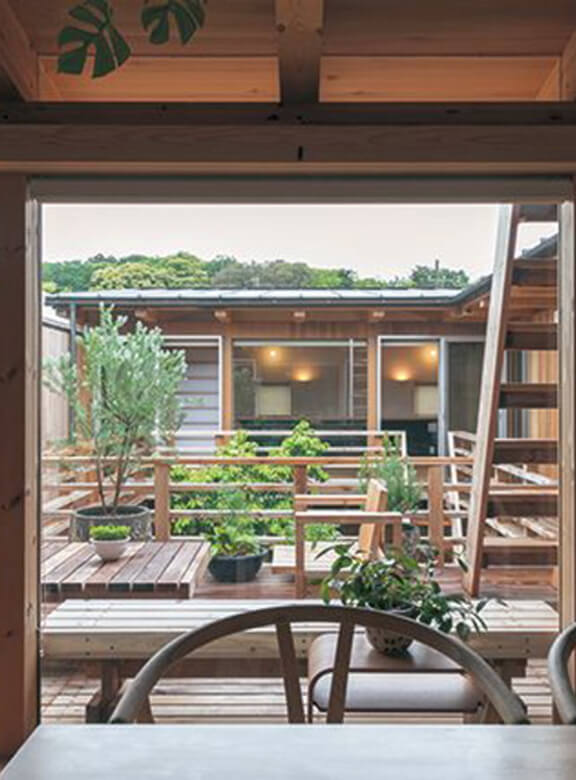 URA 地域主義建築家連合中庭、住宅事例千葉県成田市　木下邸